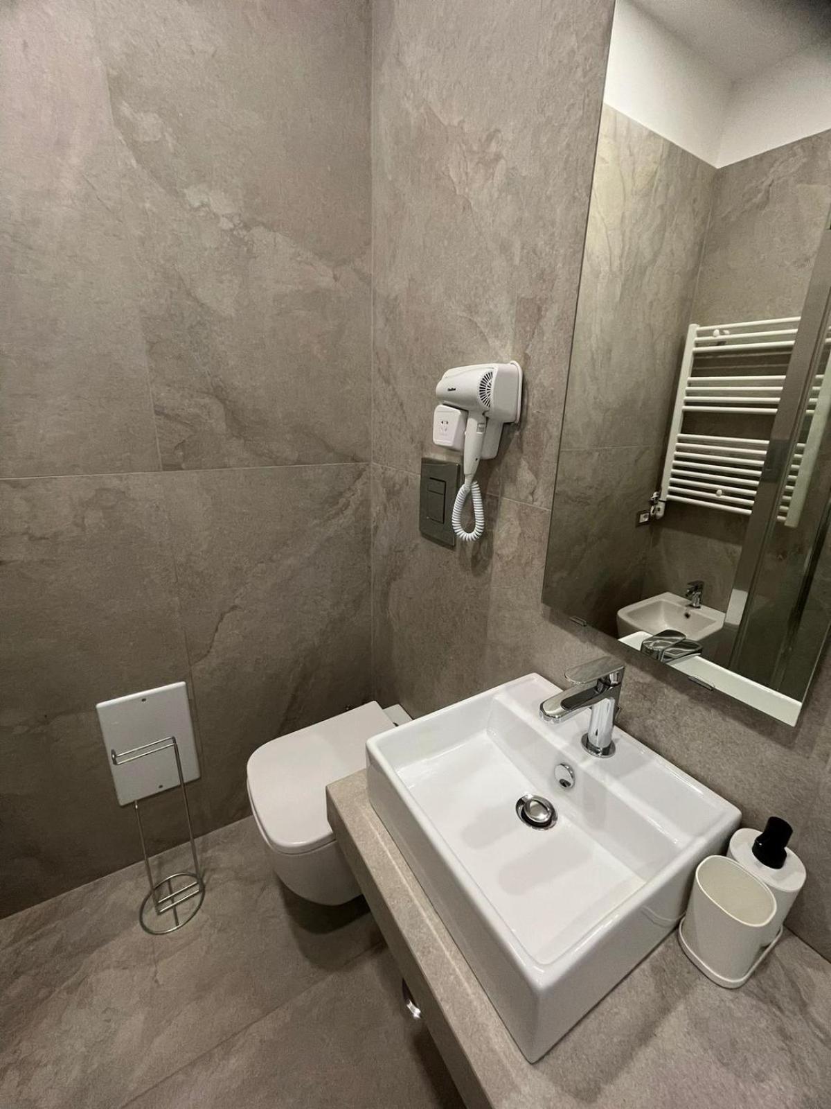 Domus Cervantes Apartment Napoli Esterno foto