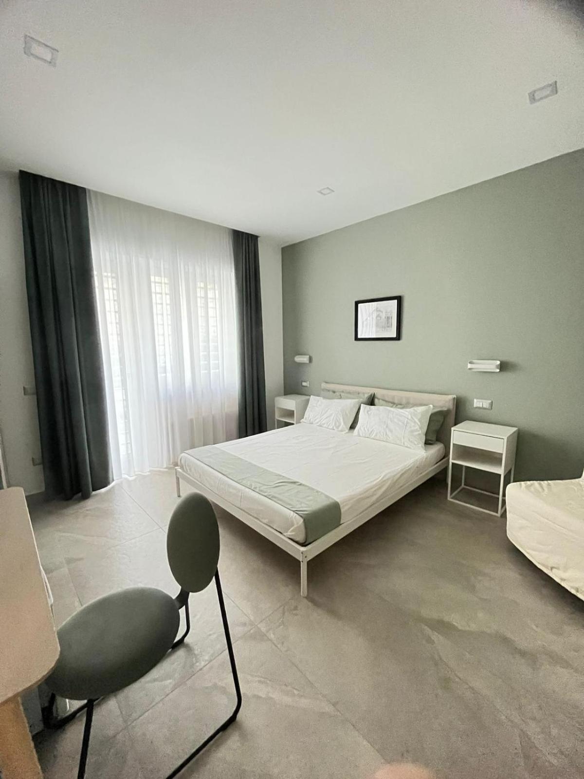 Domus Cervantes Apartment Napoli Esterno foto