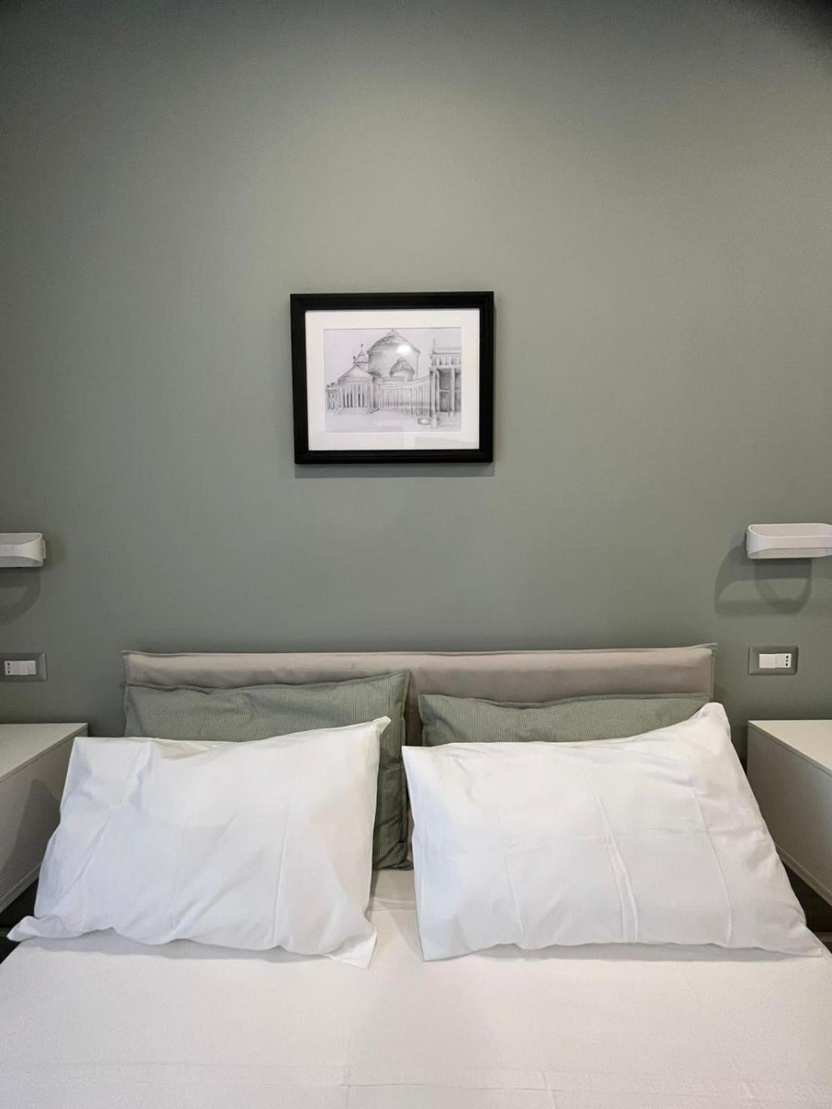 Domus Cervantes Apartment Napoli Esterno foto