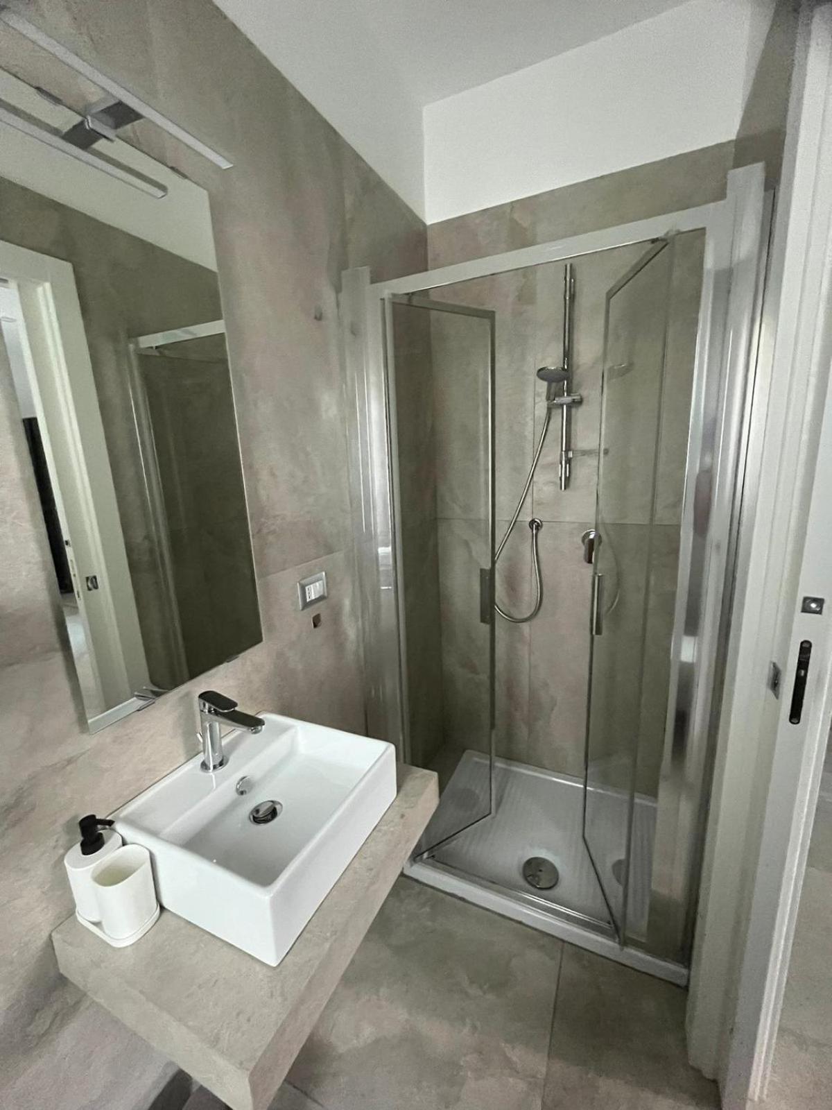 Domus Cervantes Apartment Napoli Esterno foto