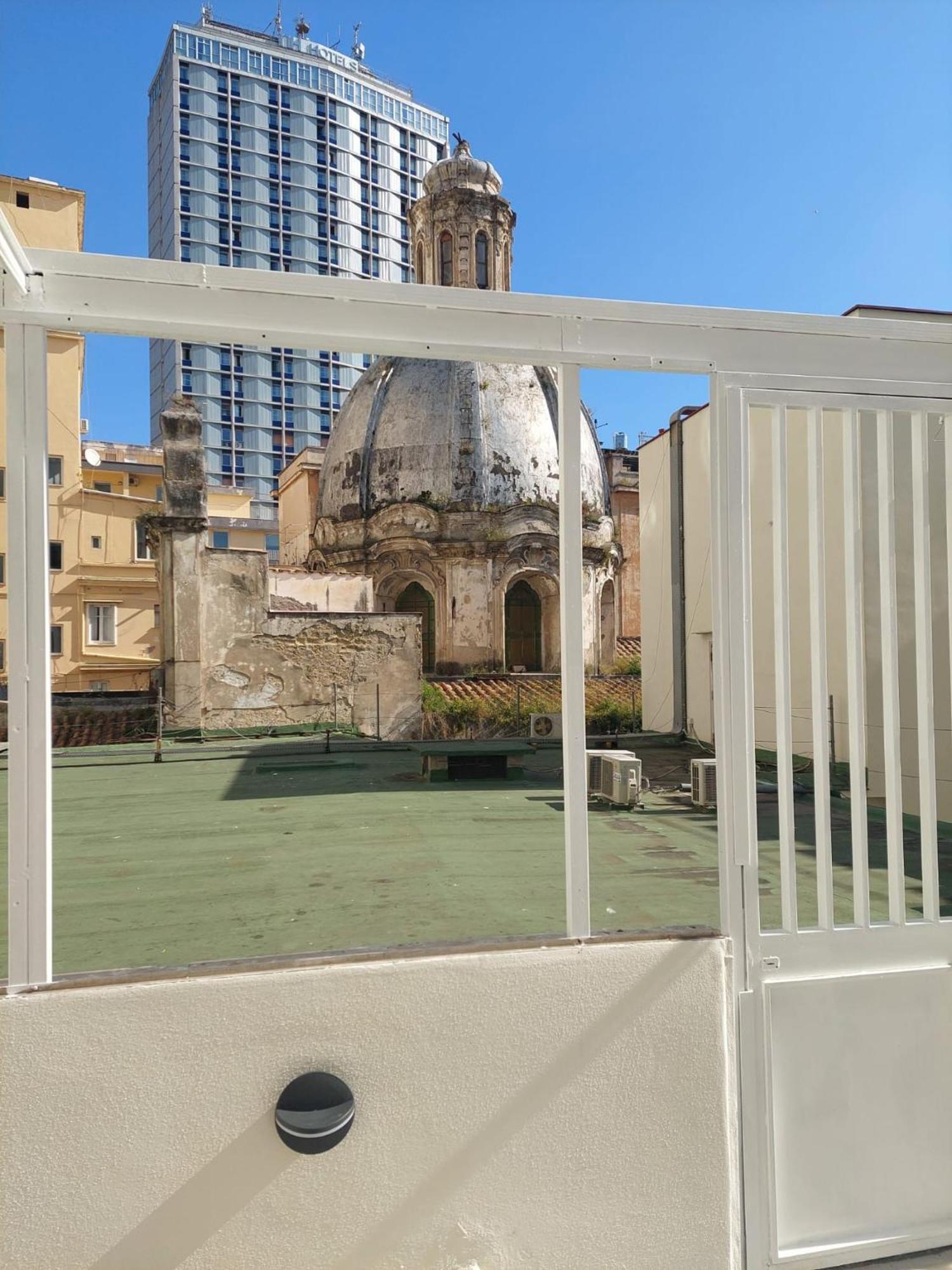 Domus Cervantes Apartment Napoli Esterno foto
